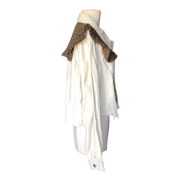 POL White Denim Jacket Ruffle Tweed Collar Frayed Hem Button Front Size Small - Picture 3 of 7